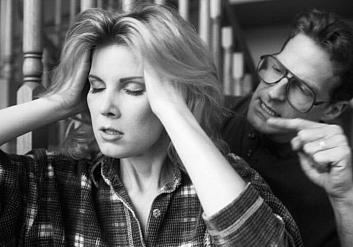 11 Признаков Эмоционального Абьюза в Отношениях: как распознать и защититься от психологического насилия