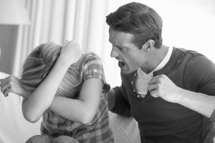 Что делать если муж хамит и грубит. Муж постоянно оскорбляет и унижает – советы психолога, что делать. В помощь родителям